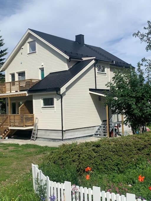 Apartament Fin Leilighet I Tromsdalen. Tromsø Zewnętrze zdjęcie