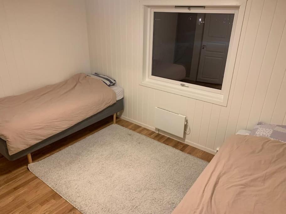Apartament Fin Leilighet I Tromsdalen. Tromsø Zewnętrze zdjęcie